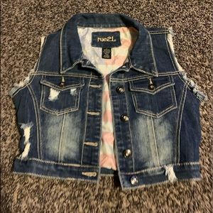 Sleeveless jean jacket